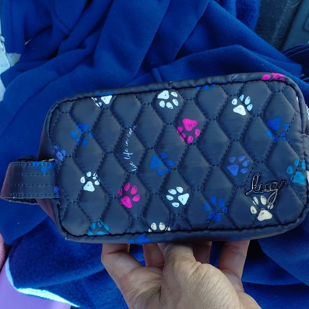 Lug Quilted Pouch with Colorful Paw Prints